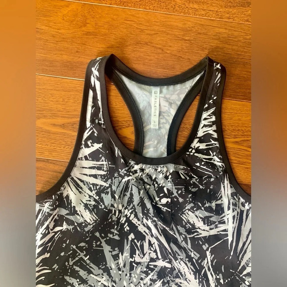 Fabletics Morgan tank size S - Picture 4 of 8